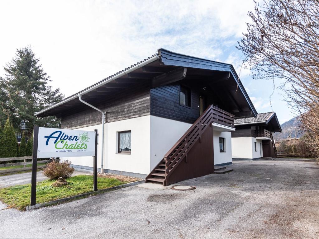 Apartment Alpenchalet by Interhome