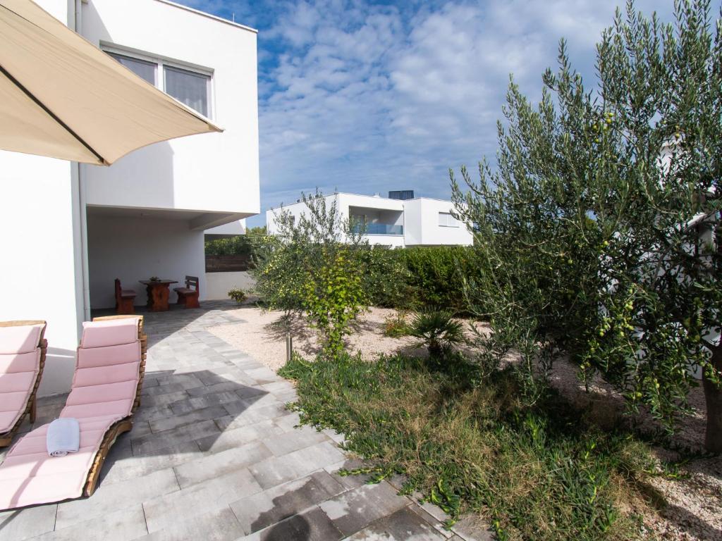 Zahrada ubytování Holiday Home Villa Nika by Interhome
