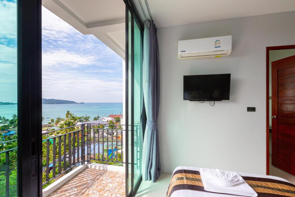 Rossarin Sea View Patong - Resim 3