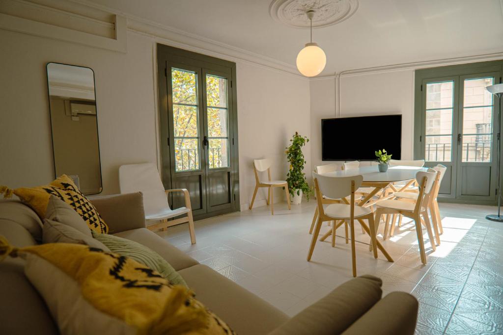 Smartr Barcelona Ramblas - Resim 22