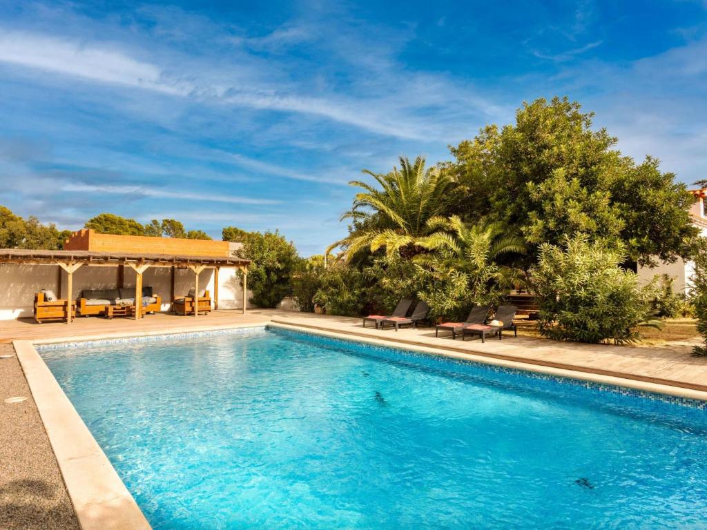 The swimming pool at or close to Villa Villa Gaia by Interhome