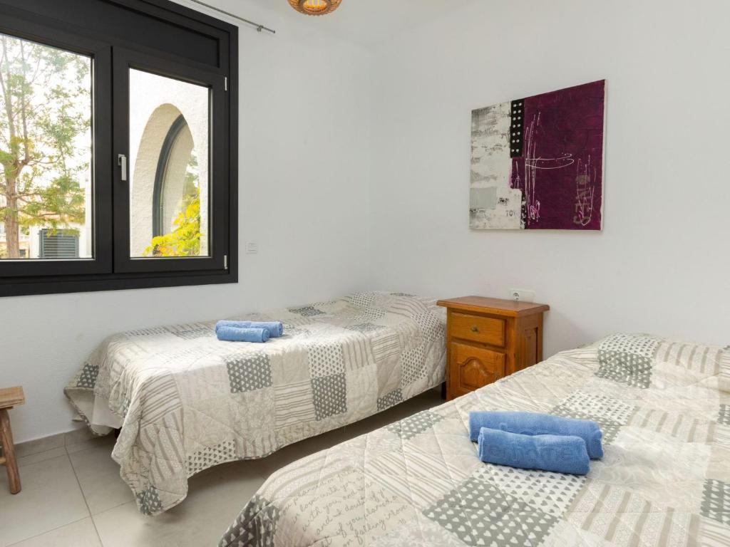 A bed or beds in a room at Villa Villa Gaia by Interhome