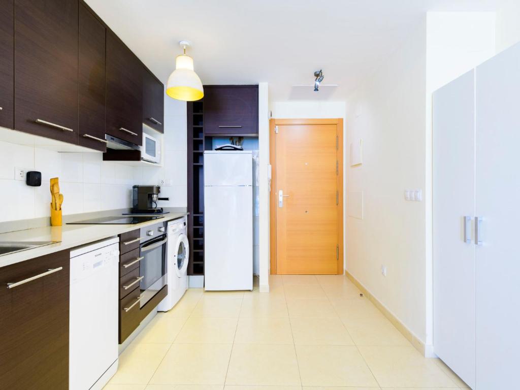 Kuchyňa alebo kuchynka v ubytovaní Apartment El Balco by Interhome