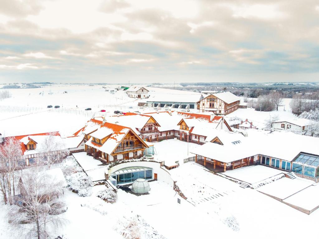 Osada Głęboczek. Vine Resort&Spa v zime