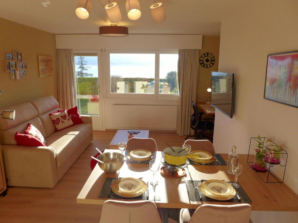Apartment Les Essampilles 25 by Interhome