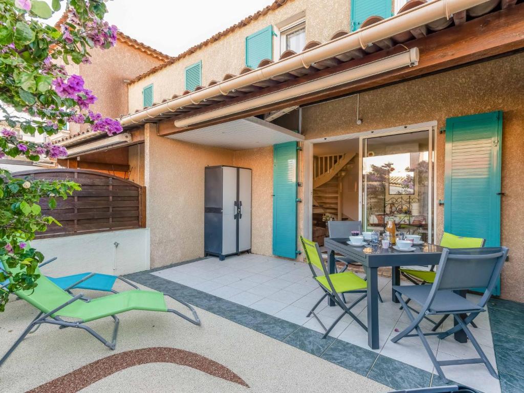 Balkón alebo terasa v ubytovaní Holiday Home Les Toscanes by Interhome