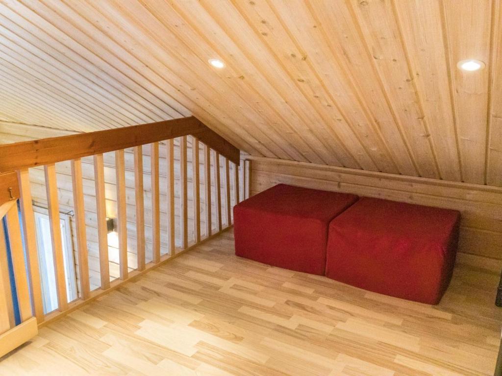 Posezení v ubytování Holiday Home Pyhänkarhu 3 by Interhome