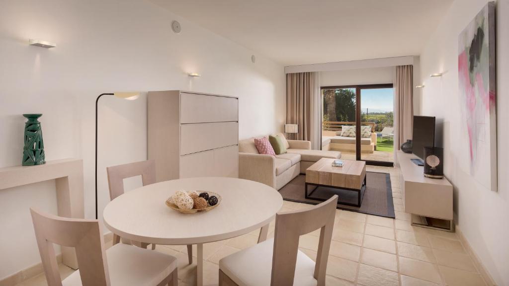 Posezení v ubytování Ona Hacienda del Álamo Golf Resort