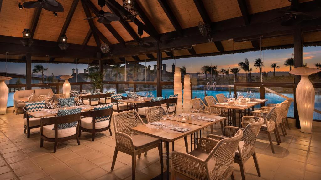 Bazén v ubytování Ona Hacienda del Álamo Golf Resort nebo v jeho okolí