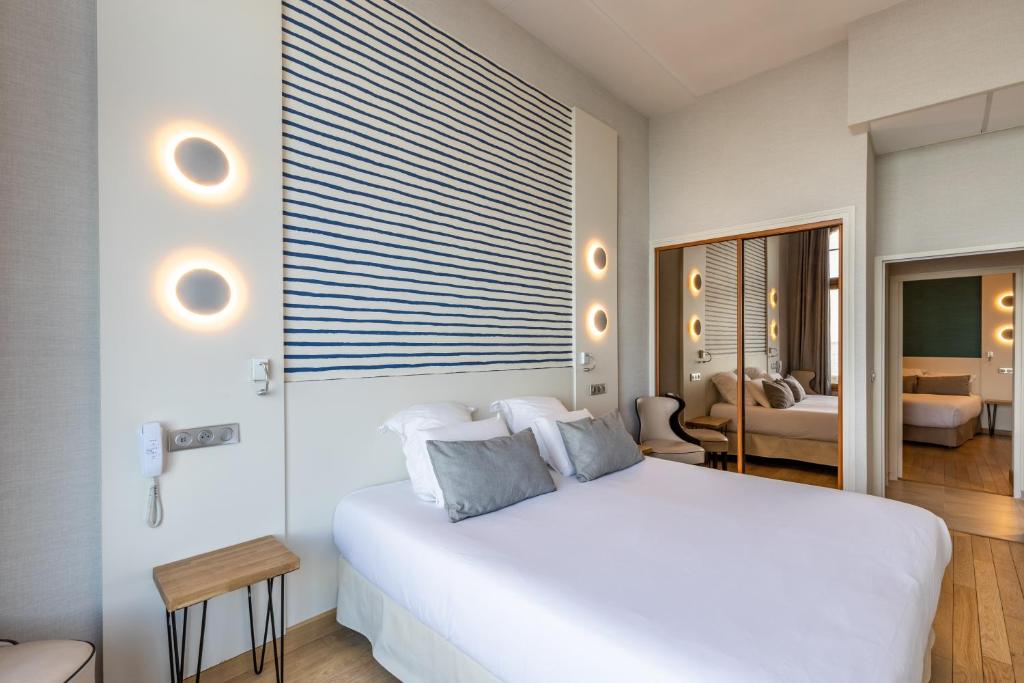 Hotel Kyriad Saint Malo Centre Plage - Apartment With Sea View (5 People)