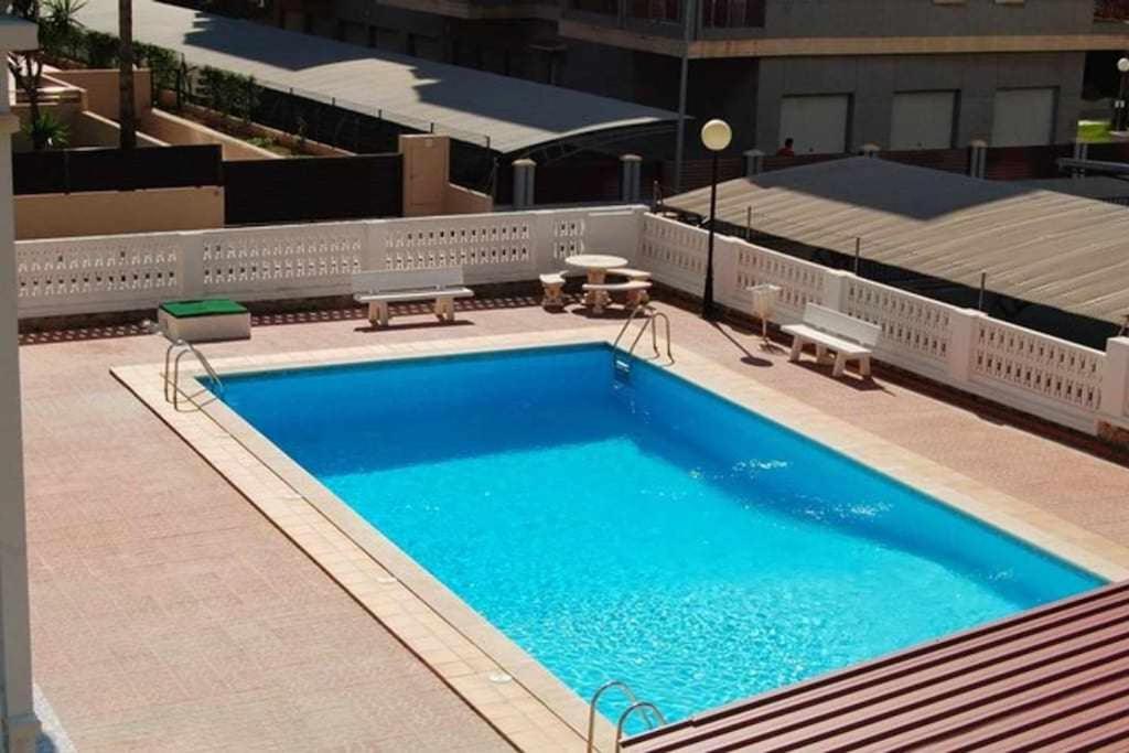 Swimmingpoolen hos eller tæt på Apartamento en la playa Els Terrers