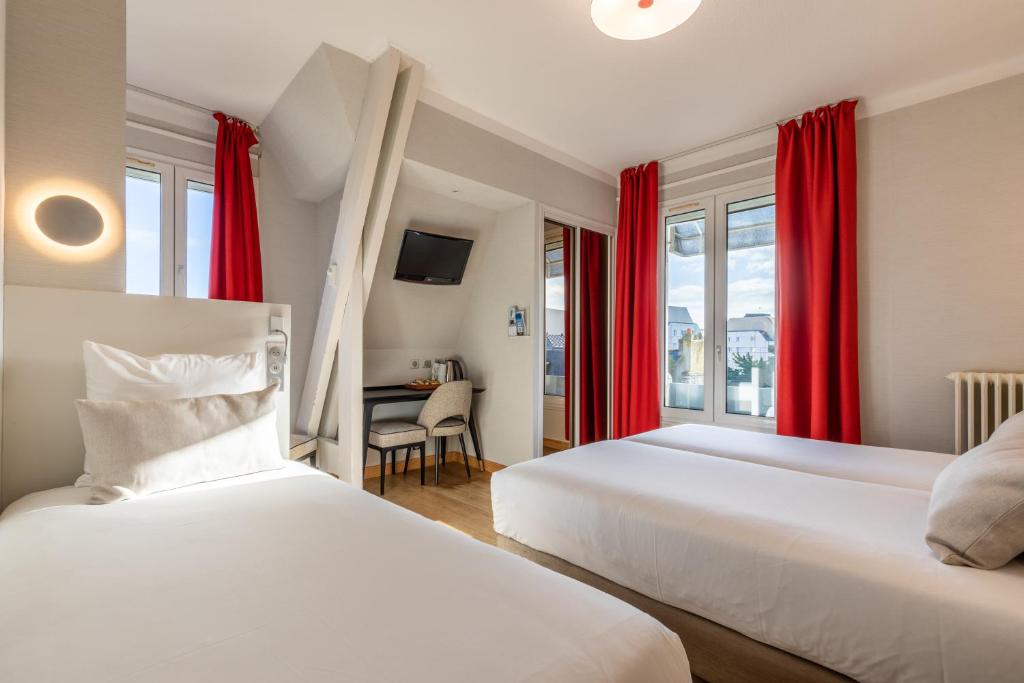 Hotel Kyriad Saint Malo Centre Plage - Standard Room (4 People)