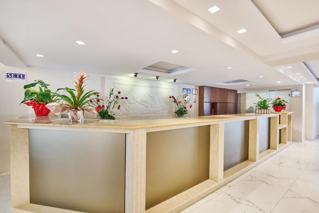 El lobby o recepción de Tsilivi Beach Hotel Zakynthos