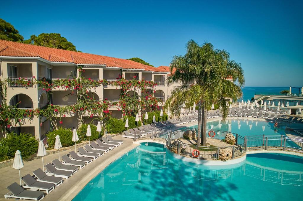 La pileta dentro o cerca de Tsilivi Beach Hotel Zakynthos