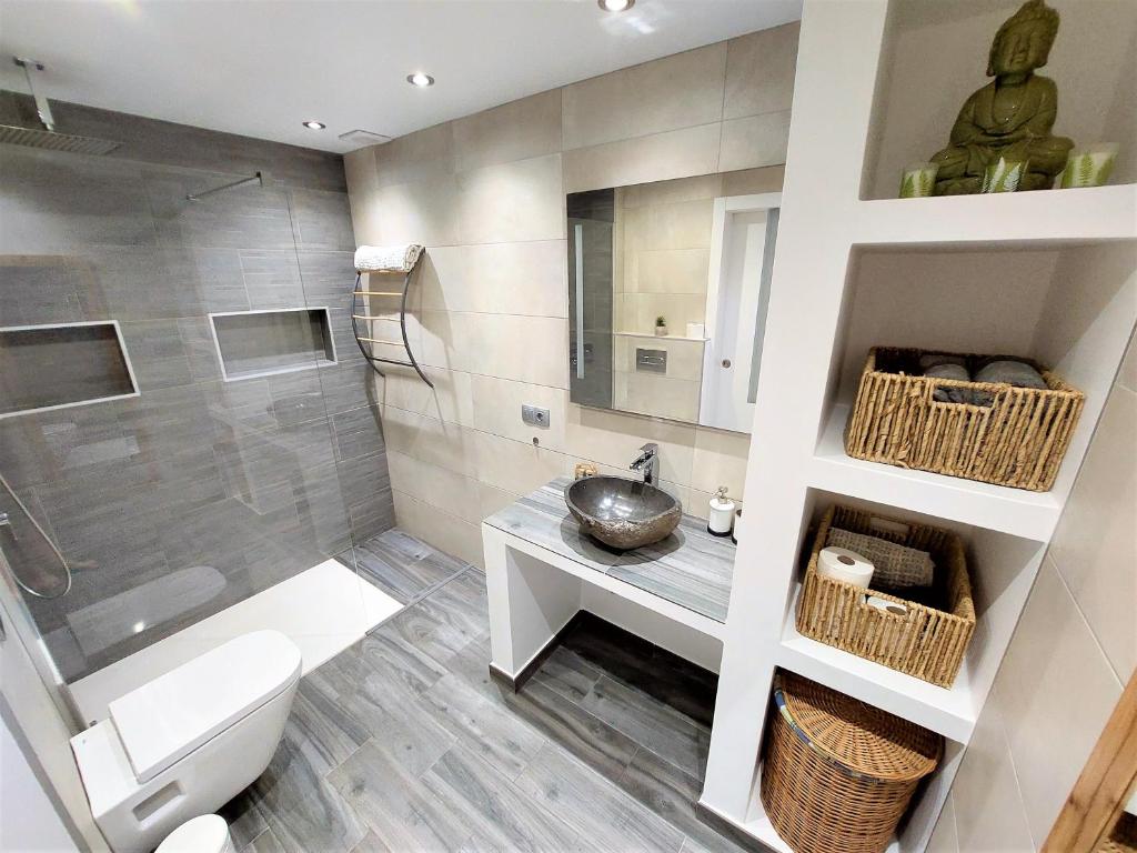 Koupelna v ubytování Apartamentos Sarah