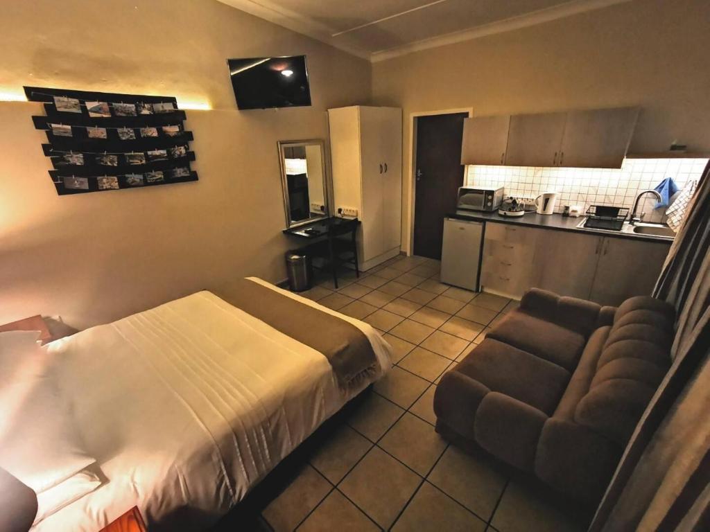 Cozy Manor Guestrooms - Chambre Reine