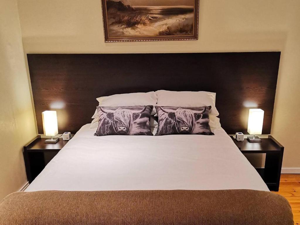 Cozy Manor Guestrooms - Chambre Reine