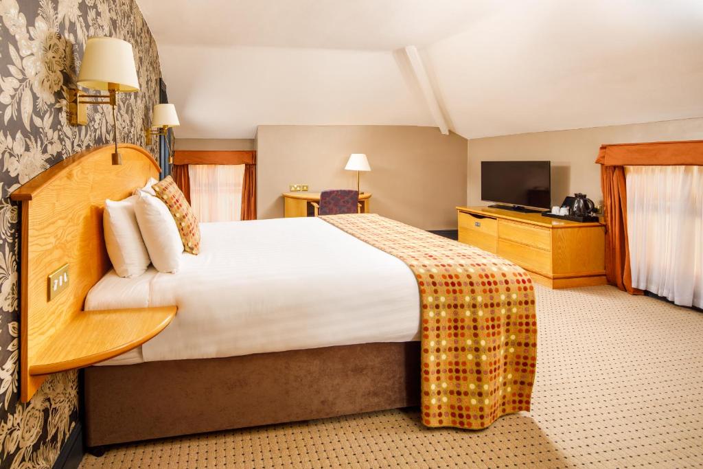 Mercure Bristol North The Grange Hotel - Classic Double Room