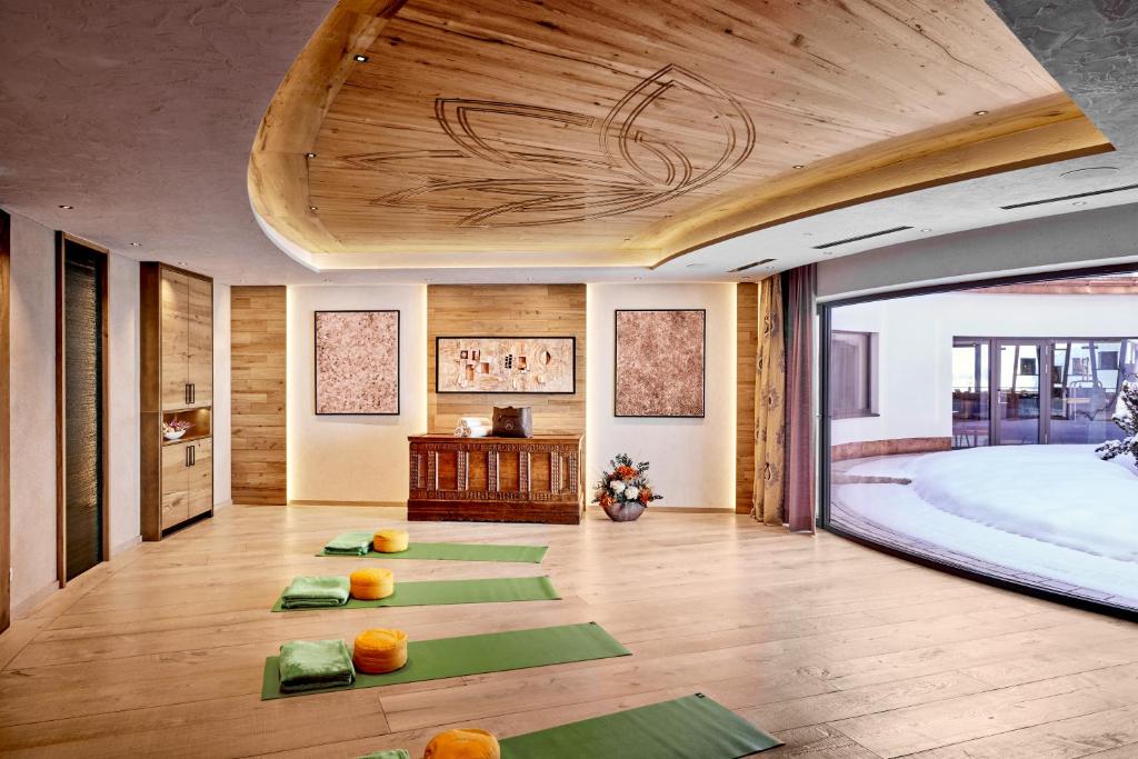 Voodi või voodid majutusasutuse Hotel Bergblick 5 Sterne toas