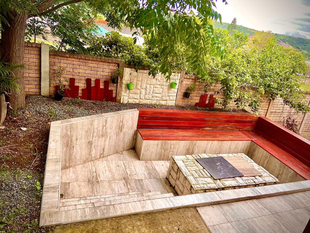 Üldine mäevaade või majutusasutusest Cosy Luxurious Room pildistatud vaade