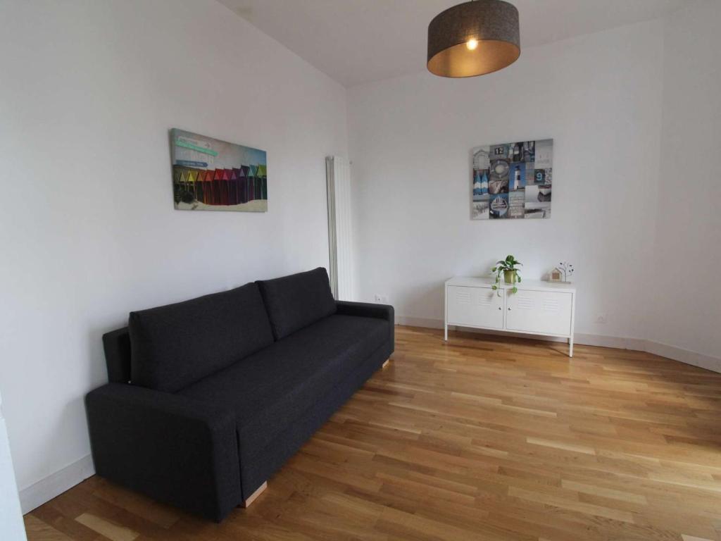 Charmante Maison au Centre de Royan – Idéale pour Familles, Bien Équipée et Prêt à Vivre - FR-1-494-113