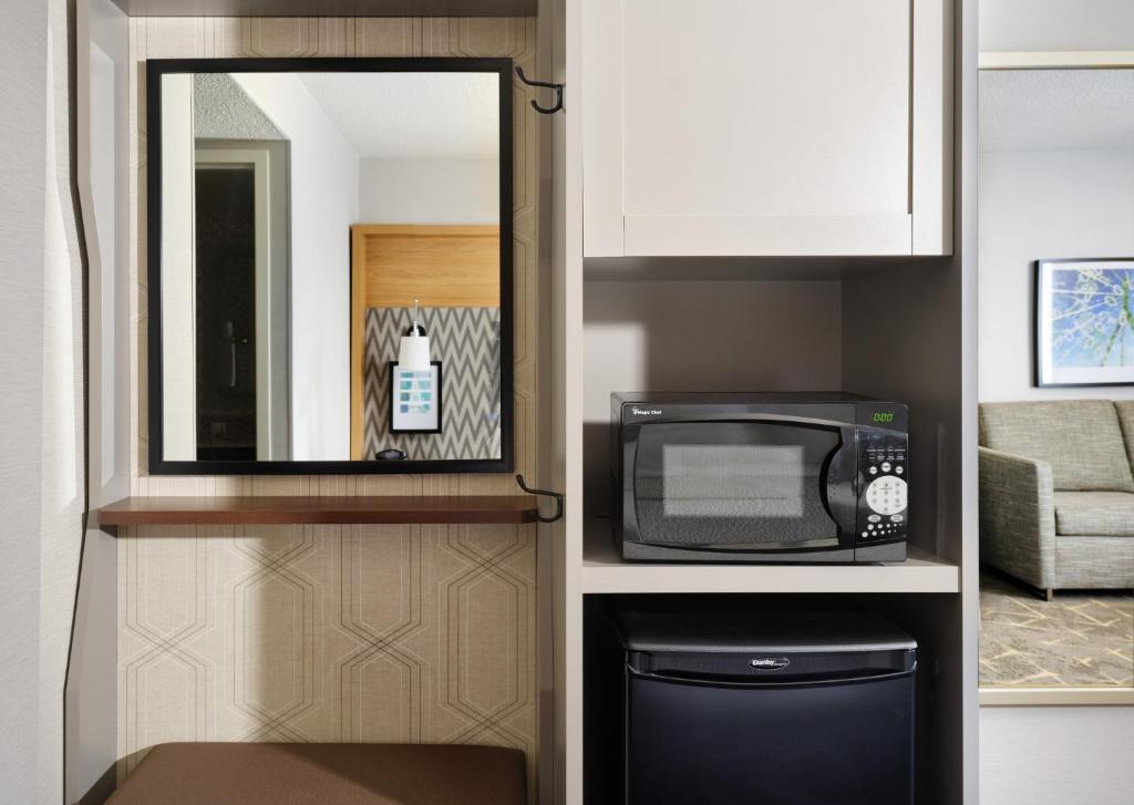 Holiday Inn Boston - Dedham Hotel & Conference Center, an IHG Hotel - 