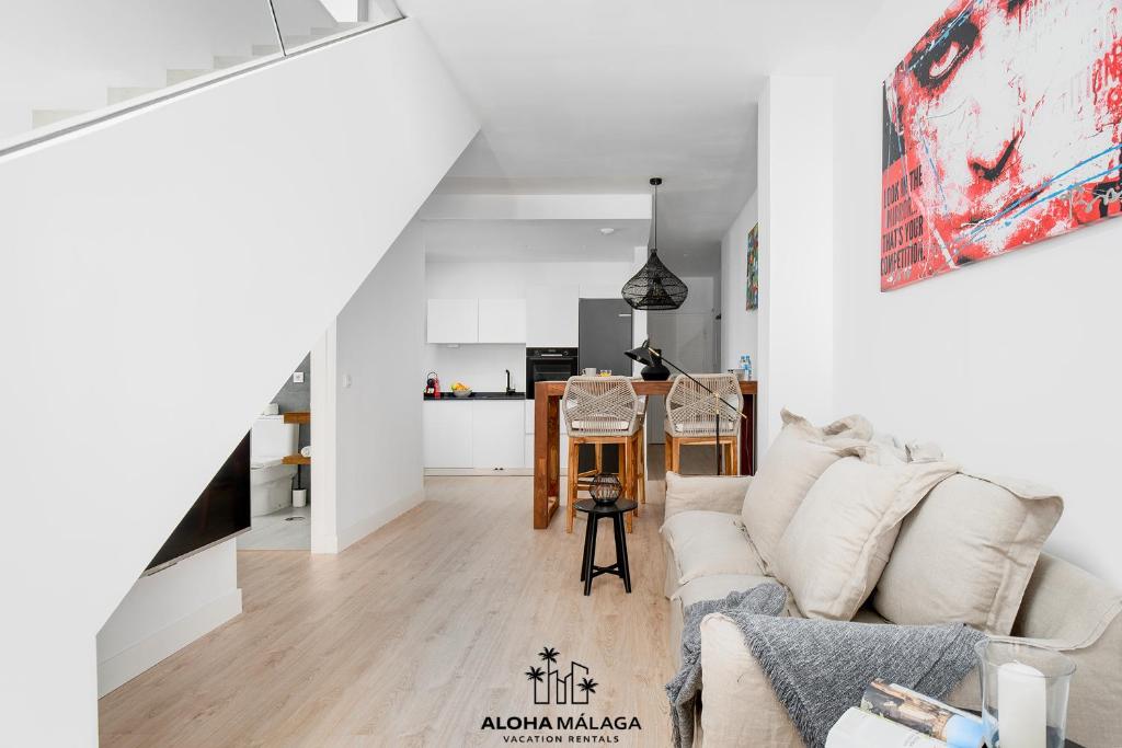 Posedenie v ubytovaní Luxury Duplex with Pool and Padel Court in Town