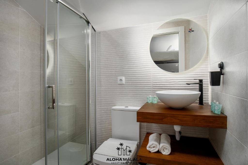 Kúpeľňa v ubytovaní Luxury Duplex with Pool and Padel Court in Town