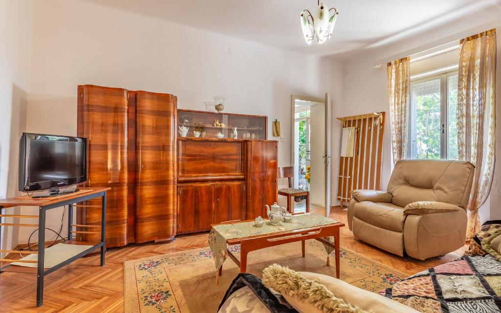 TV a/nebo společenská místnost v ubytování Liznjan - Blue Gate Manor