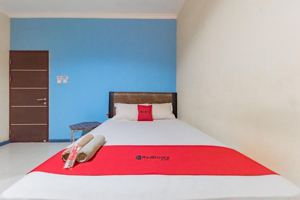 RedDoorz Syariah @ Pangeran Suryanata Samarinda - Luxe Kamer