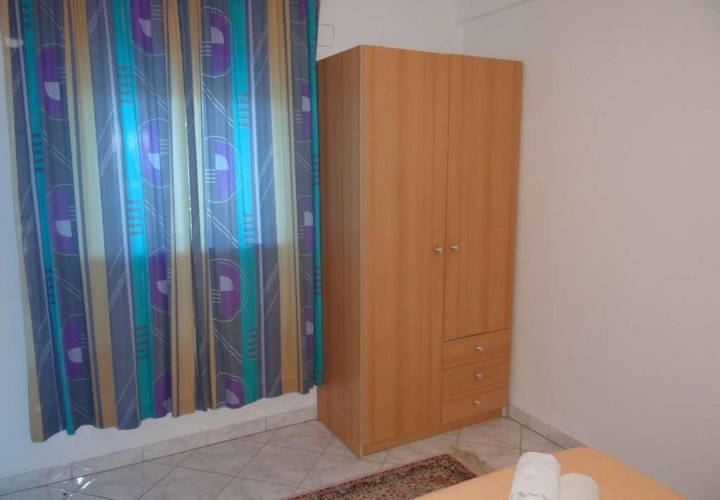 Fotografia z galérie ubytovania Apartments Tomislav - 120 m from beach v destinácii Okrug Donji