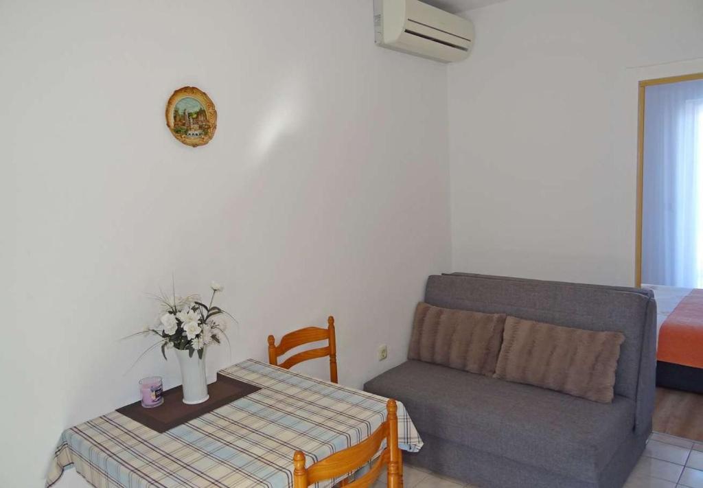 Fotografia z galérie ubytovania Apartments Tomislav - 120 m from beach v destinácii Okrug Donji