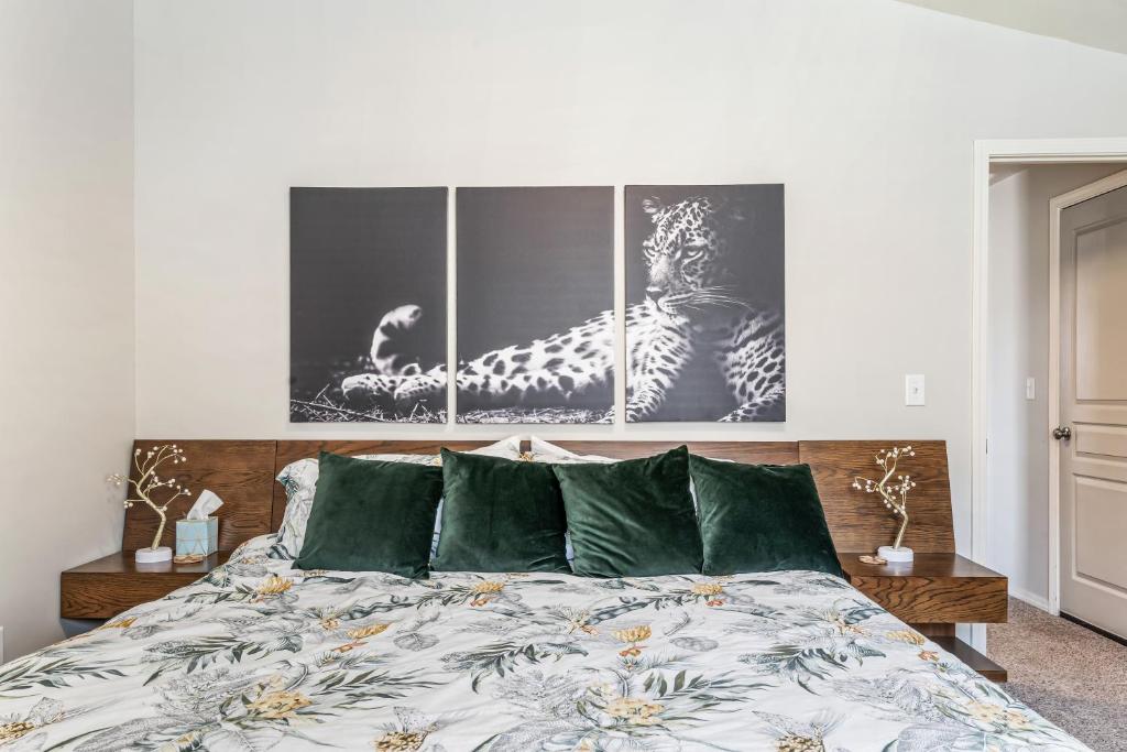 Katil atau katil-katil dalam bilik di Nampa Wine Country 3 Bed Private Home