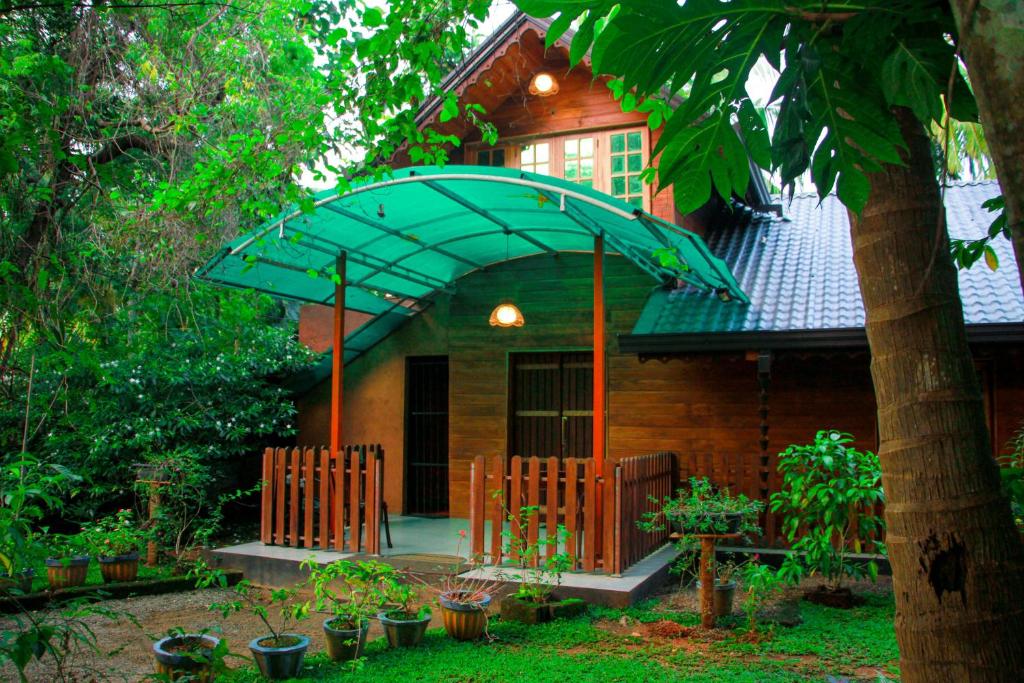 Zahrada ubytování Machcha Lodge Sigiriya