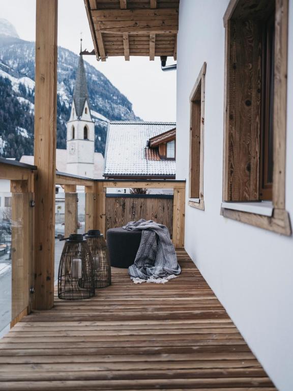 Nespecifikovaný výhled na hory nebo výhled na hory při pohledu z hotelu