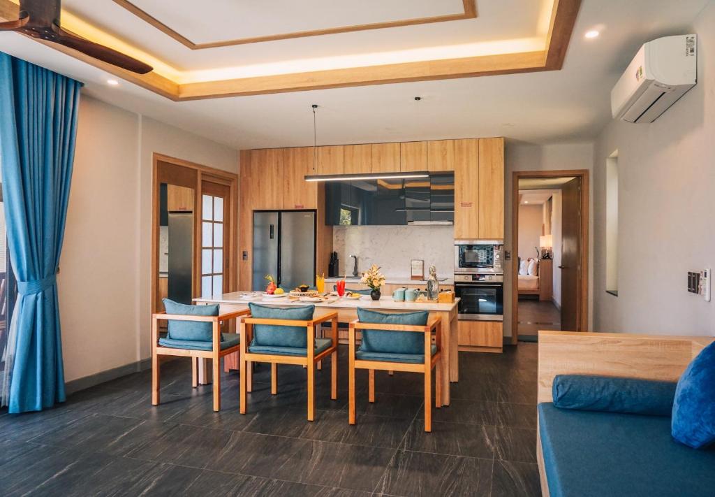 3 Bedrooms Hillside Pool Villa with Free Afternoon Cocktail