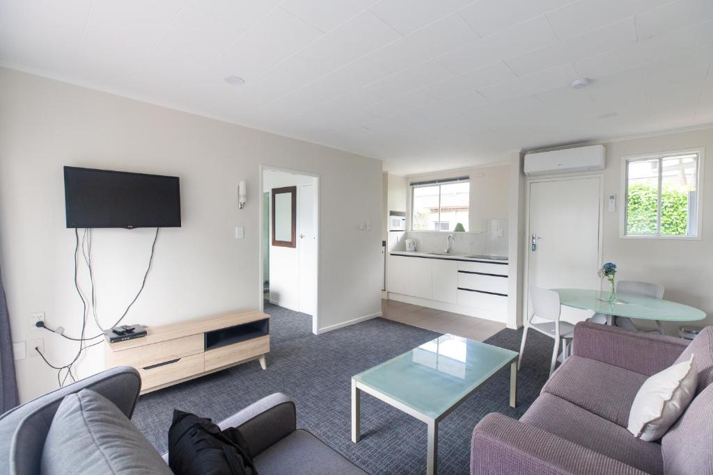 Lake Breeze Motel - Resim 18