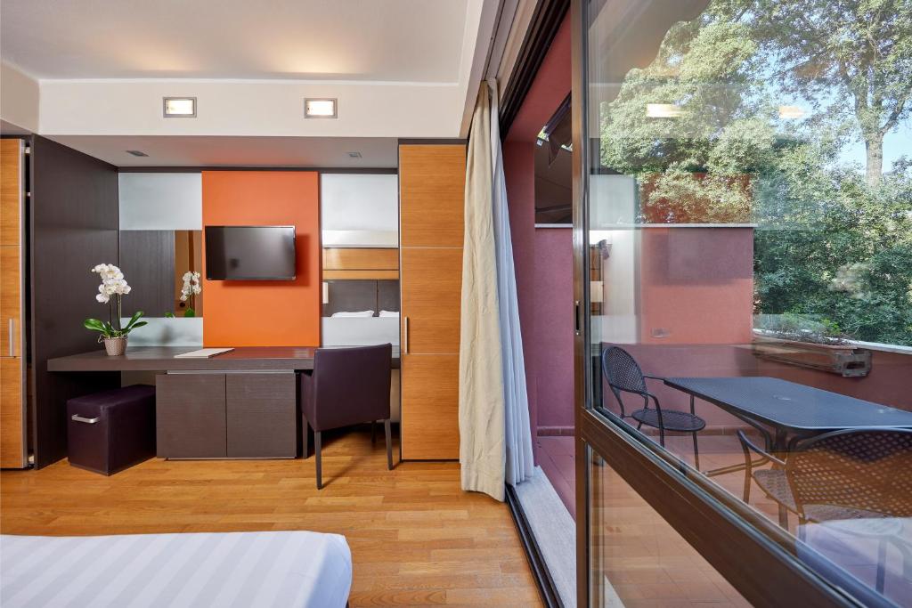 Küche/Küchenzeile in der Unterkunft Park Hotel I Lecci