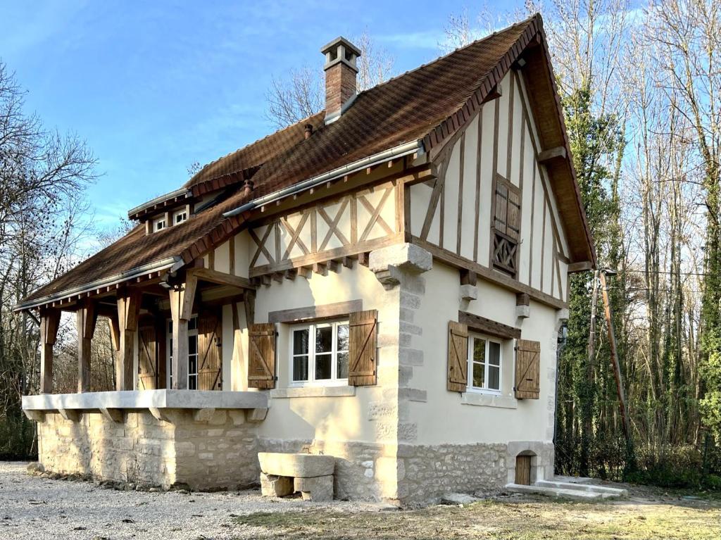 une maison en construction dans l'établissement Maison en pleine forêt à 10min de Reims, à Saint-Brice-Courcelles