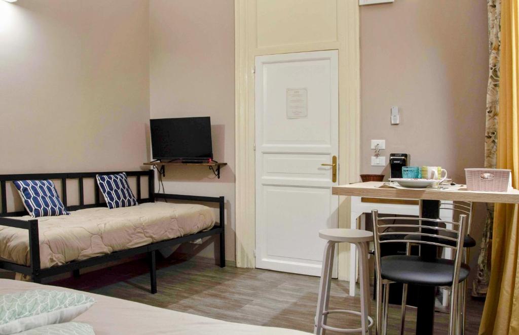 Telewizja i/lub zestaw kina domowego w obiekcie B&B Benincasa