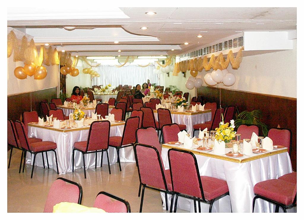 Restaurace v ubytování Hotel Pandian