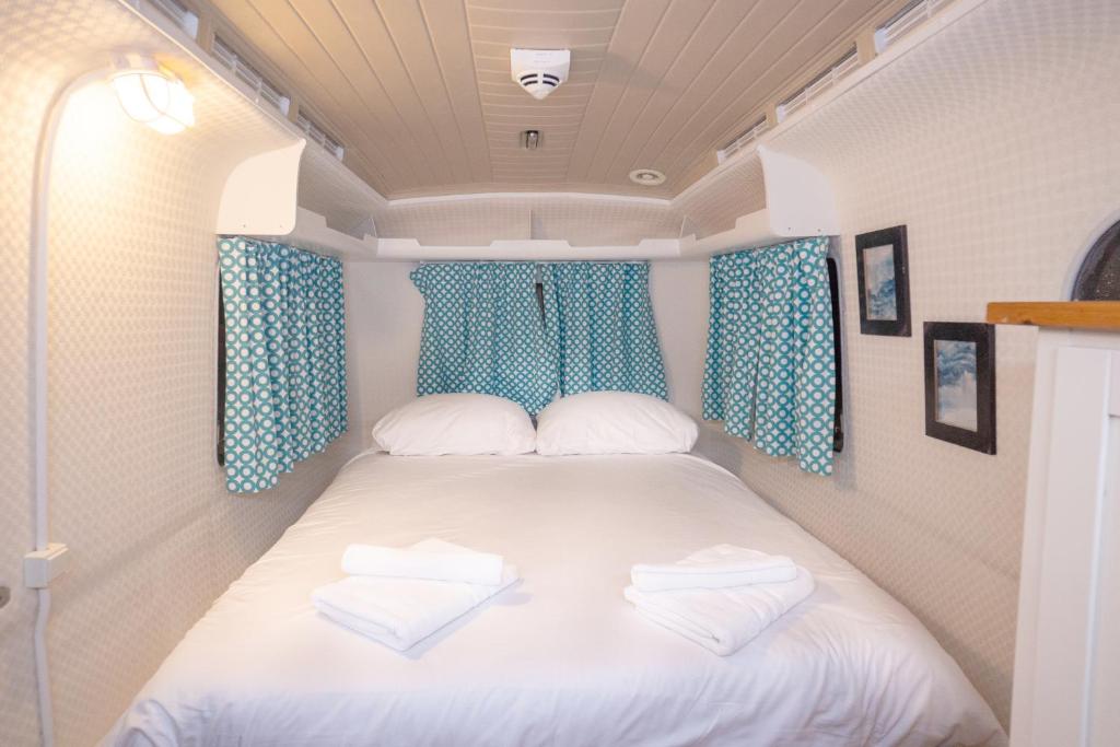 Outside Inn - Resim 44