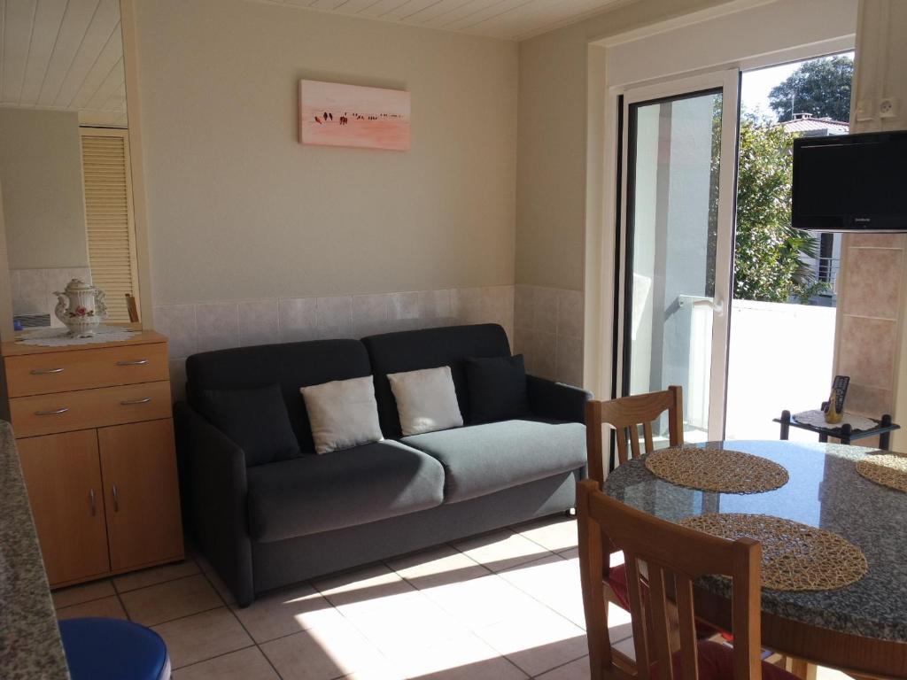 Un lugar para sentarse en Appartement Arcachon, 1 pièce, 4 personnes - FR-1-319-341