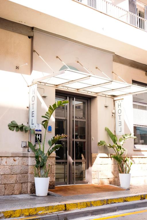 Hotel Subur photo