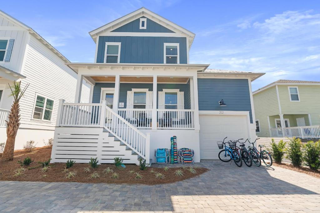 30A  House - The Salty Blue by Panhandle Getaways - Housity