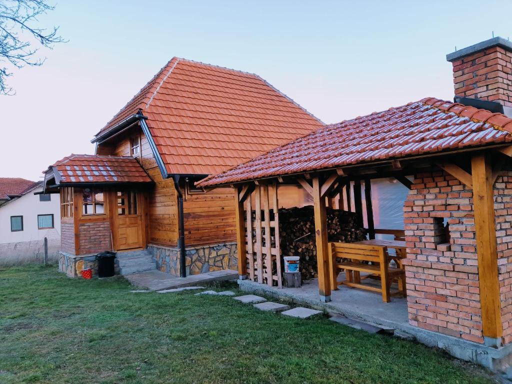Budova, kde se prázdninový dům nachází