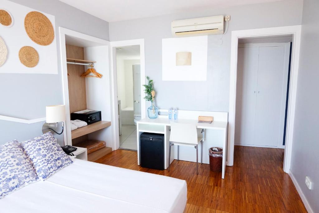 Hotel Subur photo