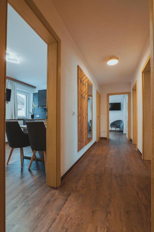TV a/nebo společenská místnost v ubytování Gästehaus Eder