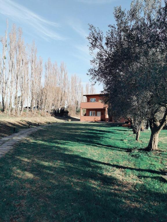 A garden outside Tenuta Bussete Country Hotel