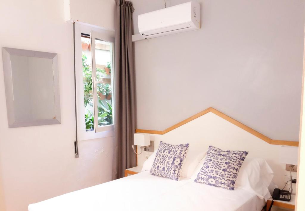Hotel Subur photo